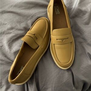 Tom’s Women’s Loafers